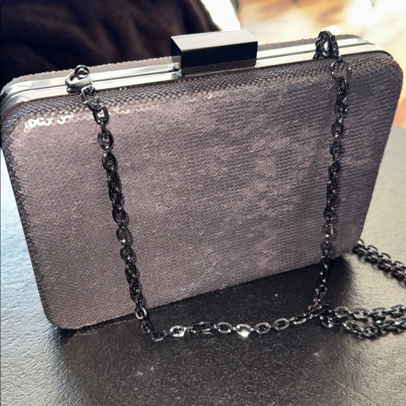 WHBM Pewter/Gray/Silver Sequin Box Clutch with Paper Clip Chain Strap - Picture 7 of 13